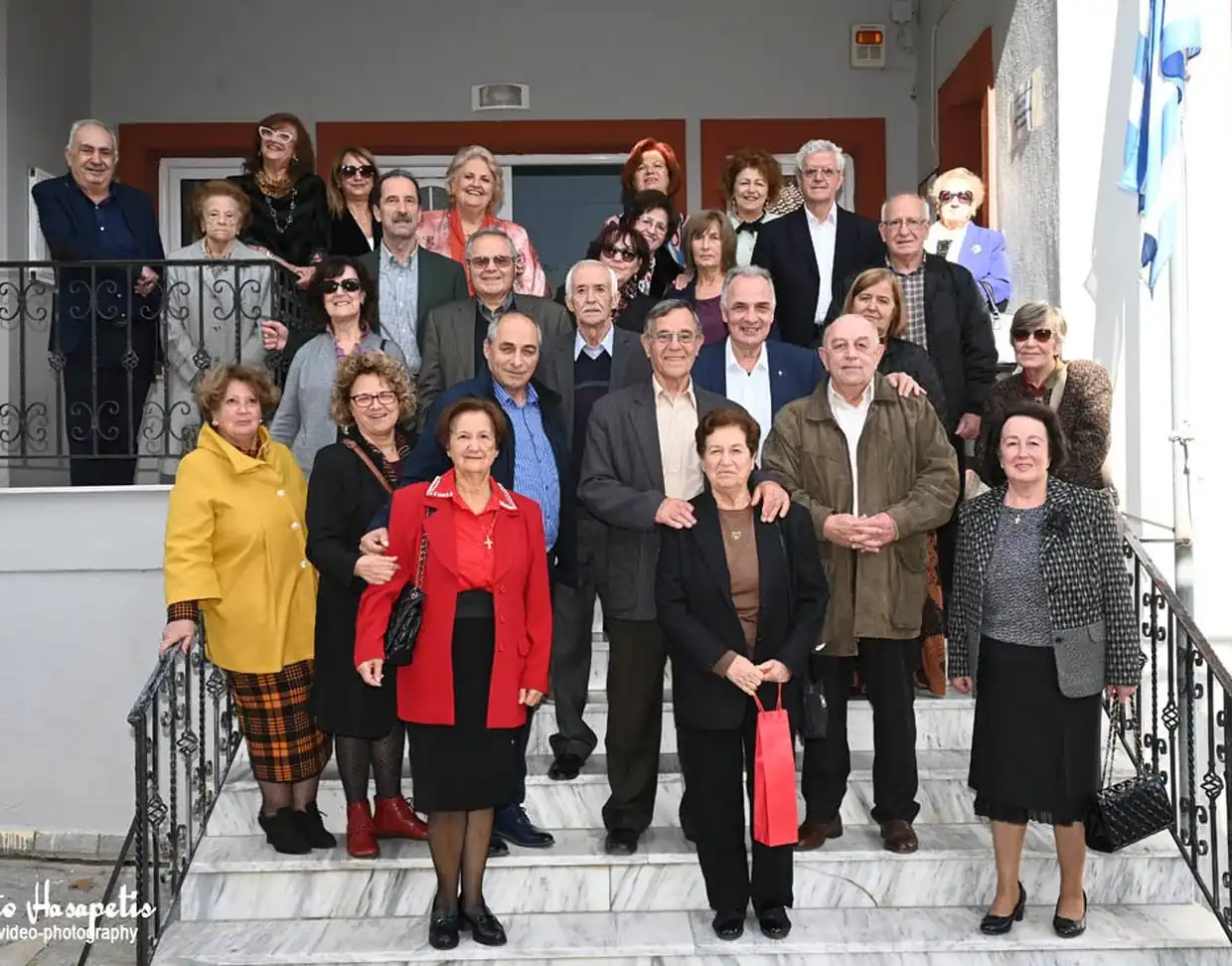 Συγκινητική εκδήλωση στον Κολινδρό με τον καθηγητή Φυσικής Αγωγής Αθανάσιο Ταλιαδούρο