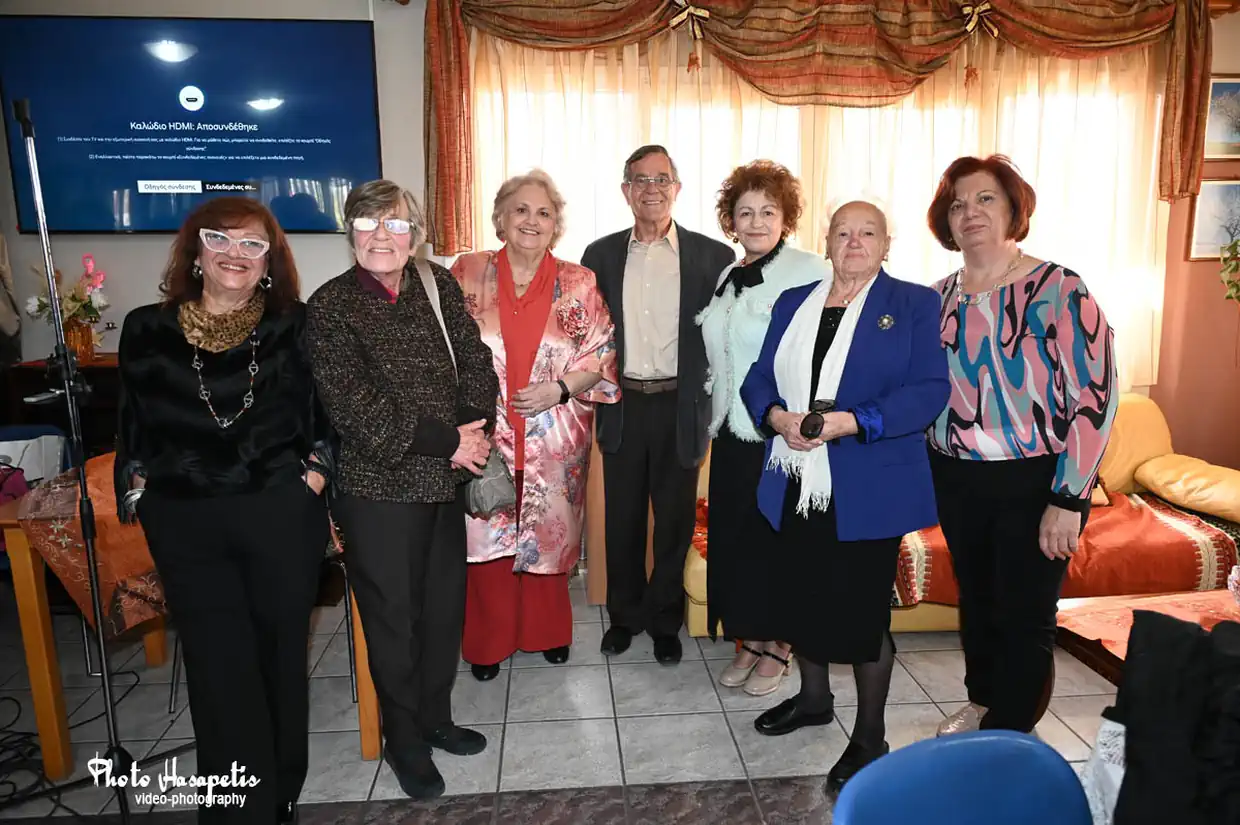 Συγκινητική εκδήλωση στον Κολινδρό με τον καθηγητή Φυσικής Αγωγής Αθανάσιο Ταλιαδούρο