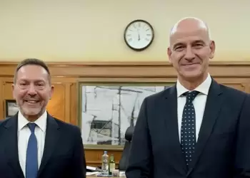 Συνάντηση Μπαραλιάκου – Στουρνάρα: Στο επίκεντρο η οικονομία, οι μικρομεσαίοι και ο πρωτογενής τομέας