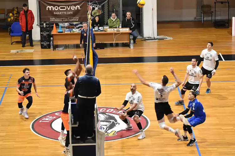 Ζαφειράκης Νάουσας - ΣΦΚ Πιερικός 0-3: Εύκολο απόγευμα (σετ 18-25,17-25, 16 - 25) Ζαφειράκης Νάουσας – ΣΦΚ Πιερικός 0 3