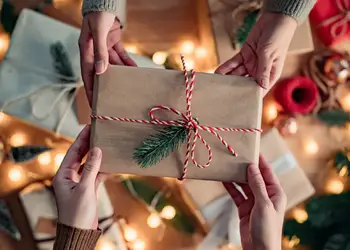 Ακρίβεια και Χριστούγεννα: Πώς επηρεάζονται οι αγορές των καταναλωτών το 2025 Ακρίβεια και Χριστούγεννα: Πώς επηρεάζονται οι αγορές των καταναλωτών το 2025