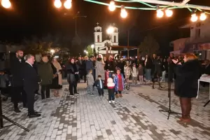 Άναμμα Χριστουγεννιάτικου Δένδρου στο Π. Κεραμίδι