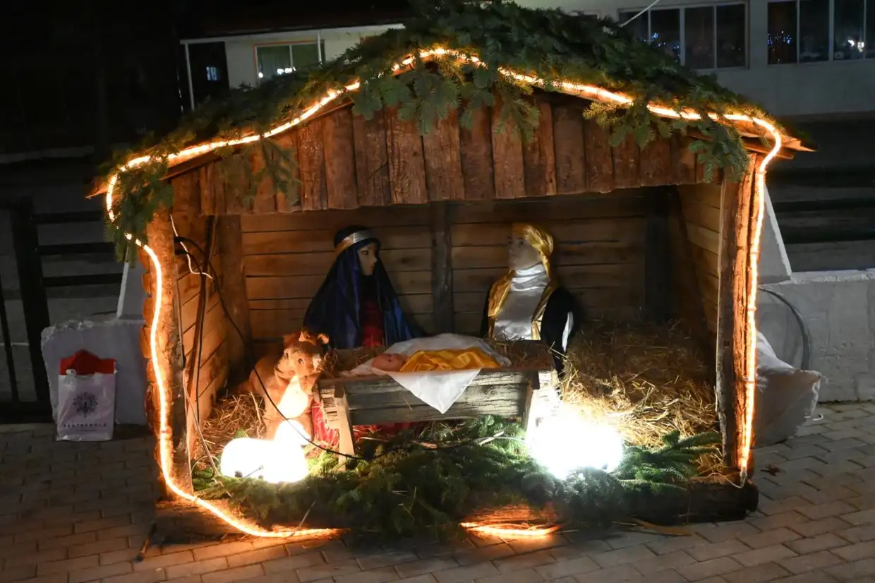 Άναμμα Χριστουγεννιάτικου Δένδρου στο Π. Κεραμίδι