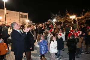 Άναμμα Χριστουγεννιάτικου Δένδρου στο Π. Κεραμίδι