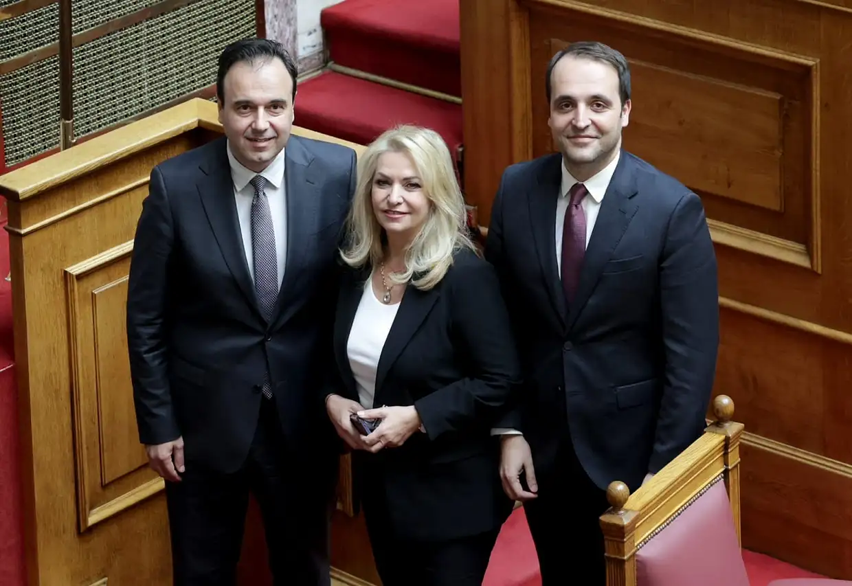 Άννα Μάνη – Παπαδημητρίου: Κεντρική εισηγήτρια στο νομοσχέδιο για το εργοστάσιο Τεχνητής Νοημοσύνης Άννα Μάνη – Παπαδημητρίου: Κεντρική εισηγήτρια στο νομοσχέδιο για το εργοστάσιο Τεχνητής Νοημοσύνης