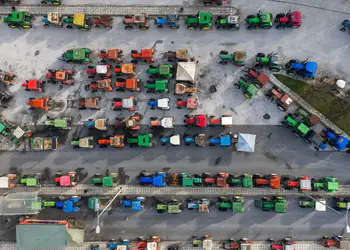 Ανυποχώρητοι οι αγρότες: Κλείνουν σήμερα τις σήραγγες των Τεμπών – Τι ισχύει τα Χριστούγεννα Ανυποχώρητοι οι αγρότες: Κλείνουν σήμερα τις σήραγγες των Τεμπών – Τι ισχύει τα Χριστούγεννα