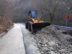 Αποκαταστάσεις ζημιών στο οδικό δίκτυο Πιερίας μετά την κακοκαιρία Byron