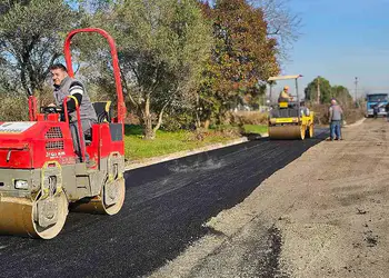 Ασφαλτοστρώσεις στην Κατερίνη: Αυτοψία Ντούμου στον Καπνικό Σταθμό Ασφαλτοστρώσεις στην Κατερίνη: Αυτοψία Ντούμου στον Καπνικό Σταθμό