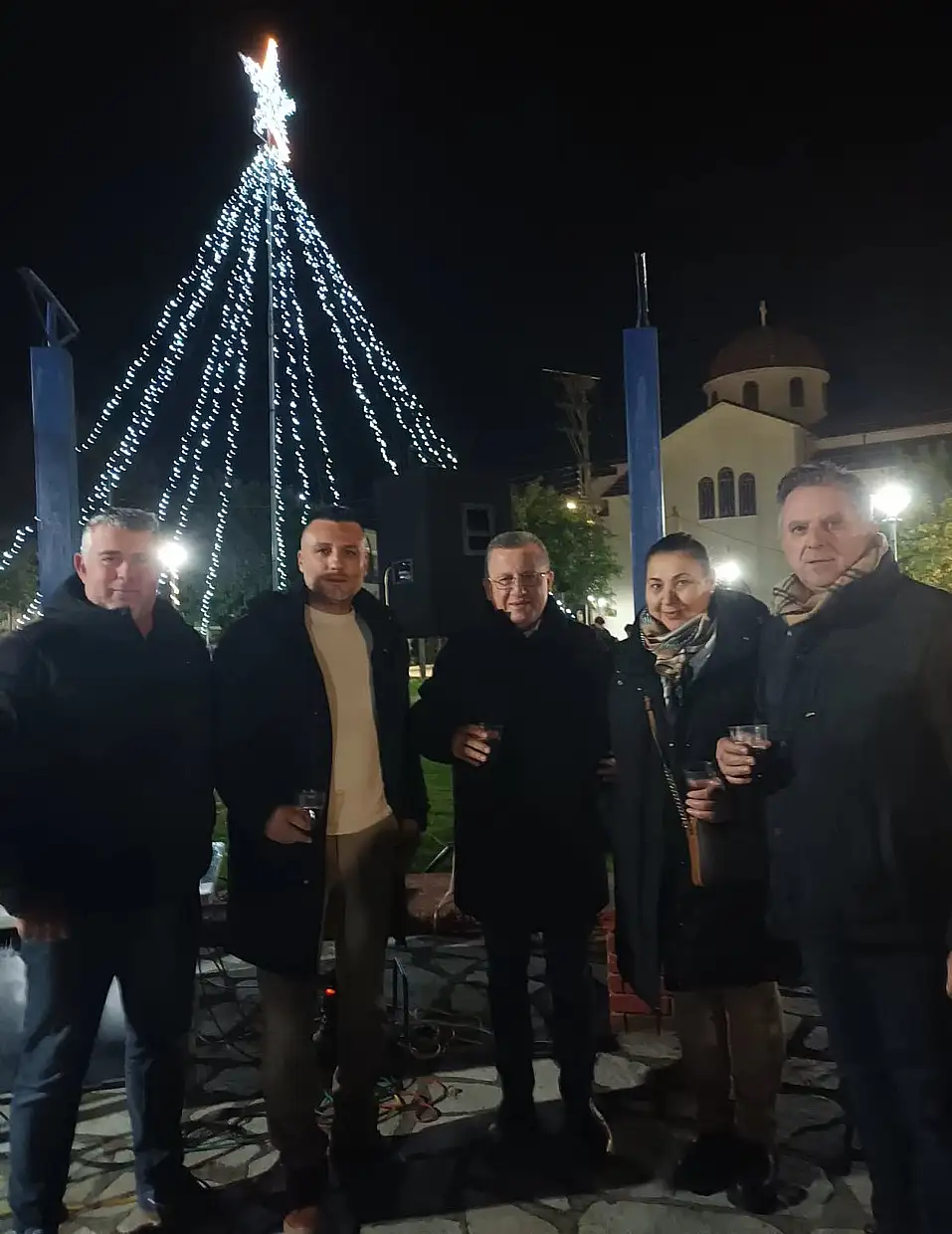 Κορινός: Φωταγωγήθηκε το χριστουγεννιάτικο δέντρο με γιορτινή ατμόσφαιρα και συμμετοχή πολιτών Αυτόματο προσχέδιο