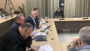 Δημοτικό Συμβούλιο Κατερίνης: Εντάσεις με επίκεντρο η μείωση τελών και η παραχώρηση κτηρίου σε ιδιώτες