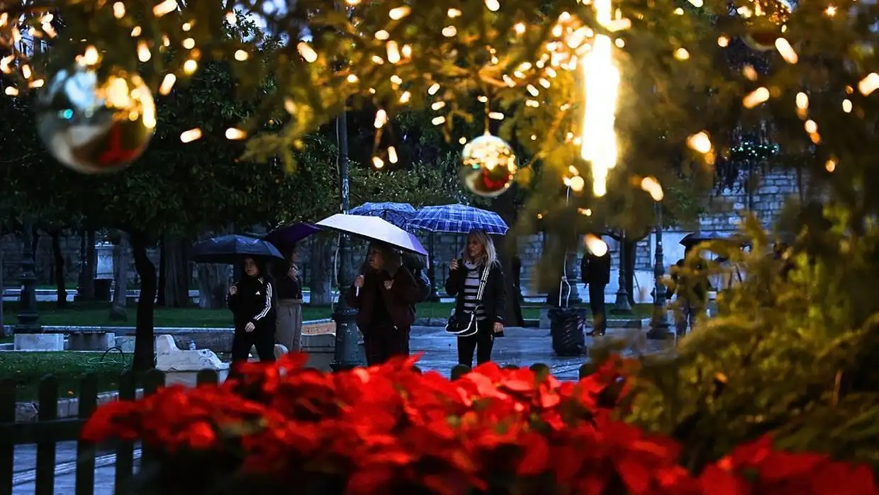 Έκτακτο δελτίο καιρού: Χριστούγεννα και Ισχυρές βροχές και καταιγίδες σε όλη τη χώρα Έκτακτο δελτίο καιρού: Χριστούγεννα και Ισχυρές βροχές και καταιγίδες σε όλη τη χώρα