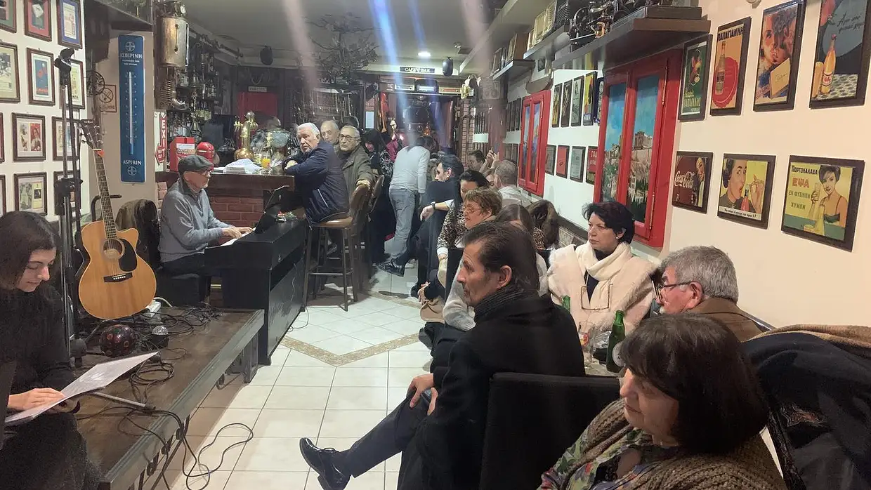 Η Ένωση Συγγραφέων Πιερίας σε χριστουγεννιάτικο κλίμα (εικόνες) Η Ένωση Συγγραφέων Πιερίας σε χριστουγεννιάτικο κλίμα