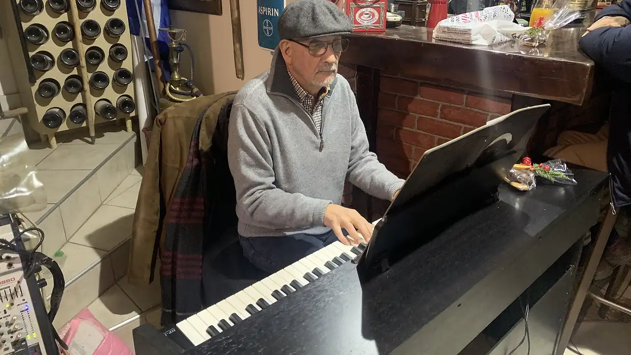 Η Ένωση Συγγραφέων Πιερίας σε χριστουγεννιάτικο κλίμα (εικόνες) Η Ένωση Συγγραφέων Πιερίας σε χριστουγεννιάτικο κλίμα