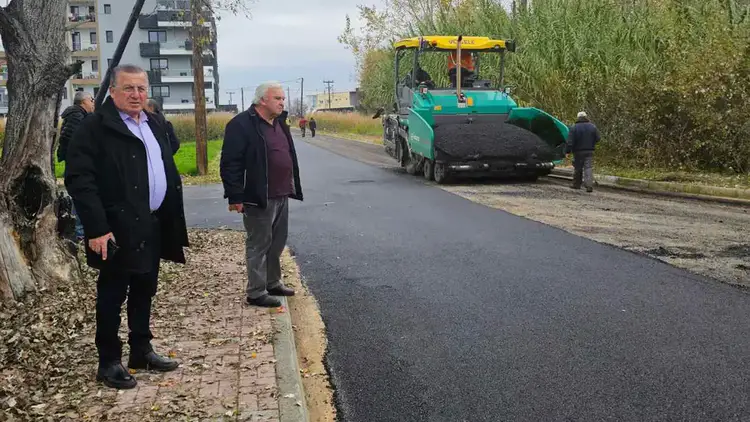 Εντείνονται οι ασφαλτοστρώσεις στην Κατερίνη – Αυτοψία Ντούμου στις παρεμβάσεις αναβάθμισης