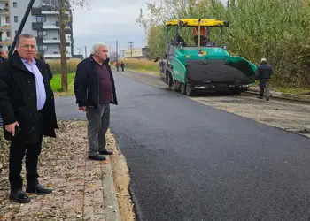 Εντείνονται οι ασφαλτοστρώσεις στην Κατερίνη – Αυτοψία Ντούμου στις παρεμβάσεις αναβάθμισης