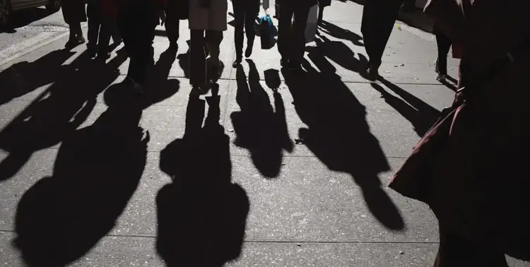 Έρευνα ΕΛΣΤΑΤ για το εργατικό δυναμικό: Στο 8,2% η ανεργία – Γυναίκες και νέοι στα υψηλότερα ποσοστά