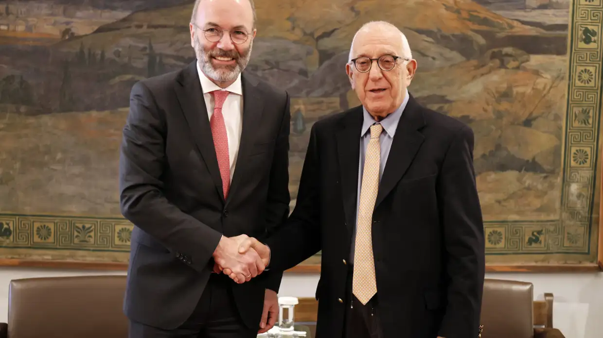 Κακλαμάνης σε Βέμπερ: Κανείς στην Ευρώπη δεν μιλάει για τον στρατό κατοχής στην Κύπρο