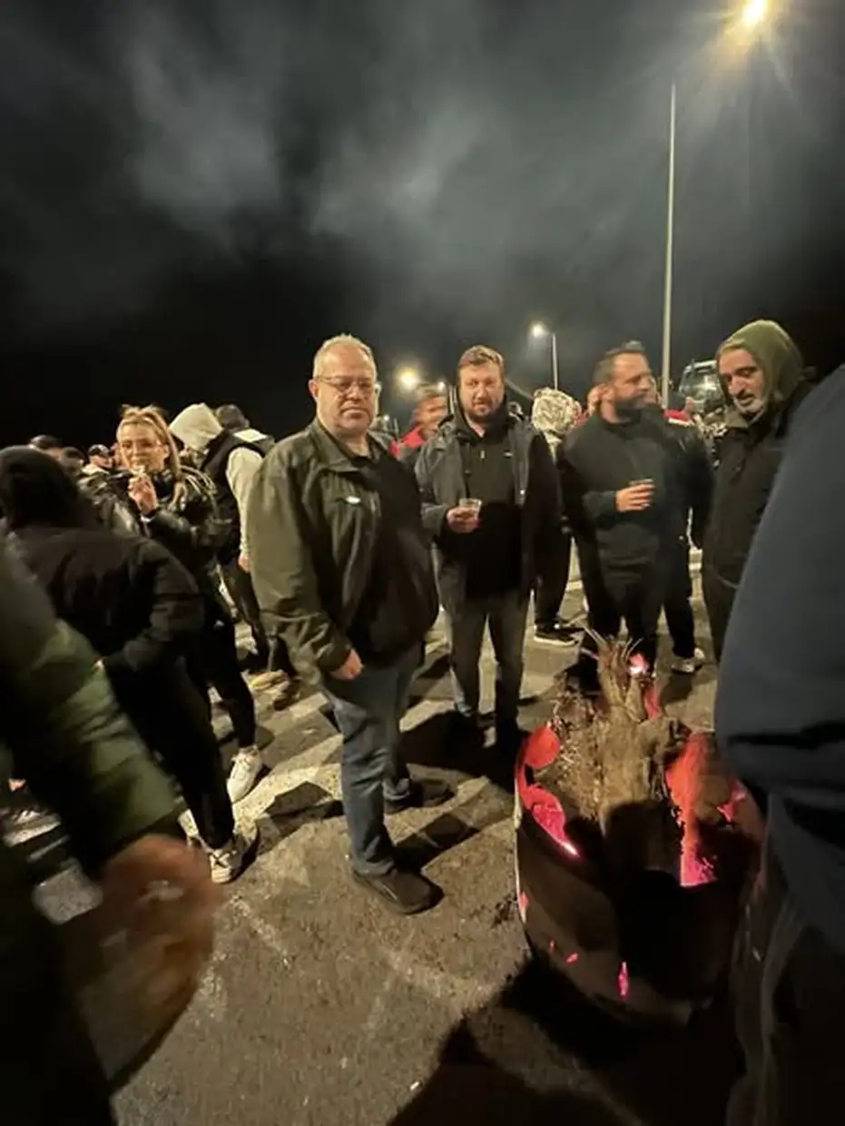 Κόμβος Βαρυκού: 120 τρακτέρ στο μπλόκο – Στήριξη από Κουτρούπα και Νέα Αριστερά Κόμβος Βαρυκού: 120 τρακτέρ στο μπλόκο – Στήριξη από Κουτρούπα και Νέα Αριστερά