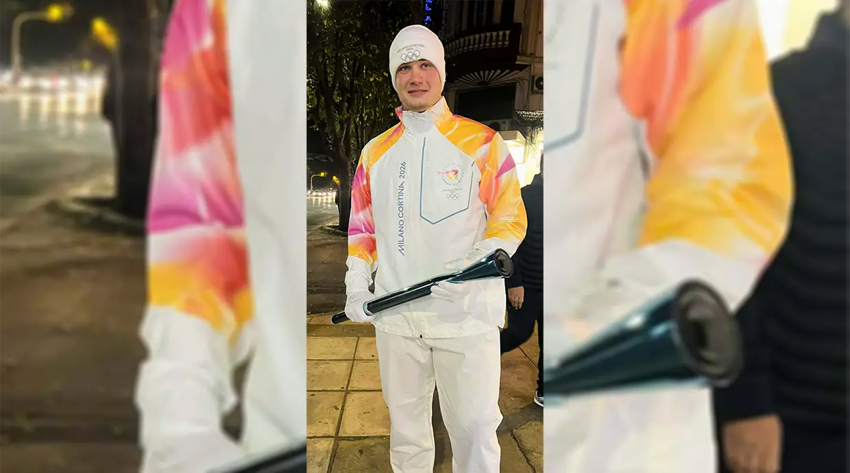 Μεγάλη τιμή για τον Αχιλλέα Χρυσιδη των Ολυμπίων Κατερίνης η παραλαβή της Ολυμπιακής Φλόγας