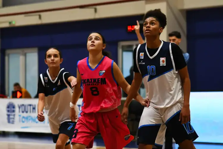 Μπάσκετ: Διέπρεψε ξανά η Ελένη Κοκράνη Μπάσκετ: Διέπρεψε ξανά η Ελένη Κοκράνη