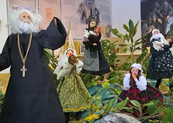 Οι ήρωες του Πόντου ζωντανεύουν στην έκθεση χειροποίητης κούκλας του Ιστορικού Ποντιακού Συλλόγου Κοτζά Αναστάς