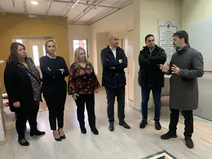 Βημα..τίζοντας: Στο πλευρό των ηλικιωμένων οι βουλευτές Πιερίας στο γηροκομείο Οι Βουλευτές Πιερίας ΝΔ στο γηροκομείο: Βοήθεια στα συσσίτια