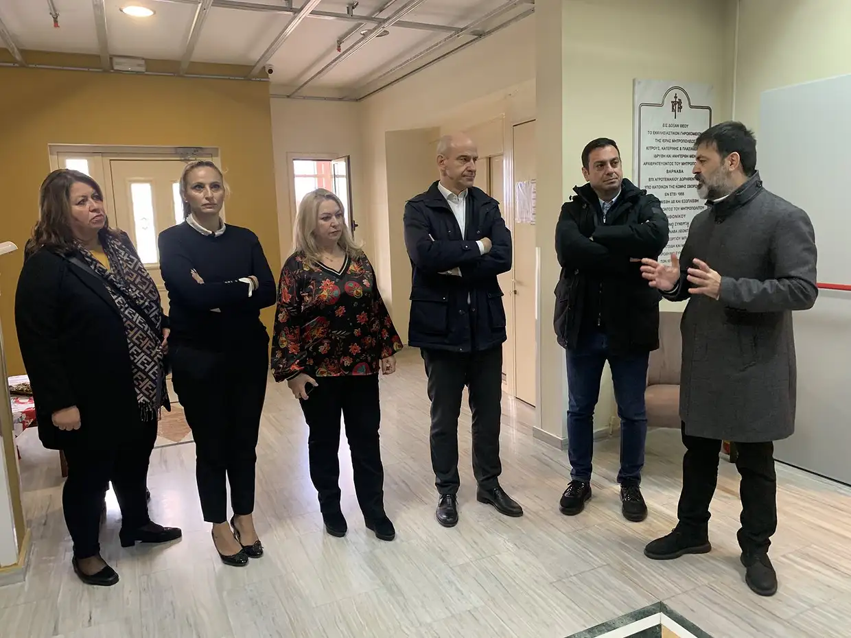 Οι Βουλευτές Πιερίας ΝΔ στο γηροκομείο: Βοήθεια στα συσσίτια Οι Βουλευτές Πιερίας ΝΔ στο γηροκομείο: Βοήθεια στα συσσίτια