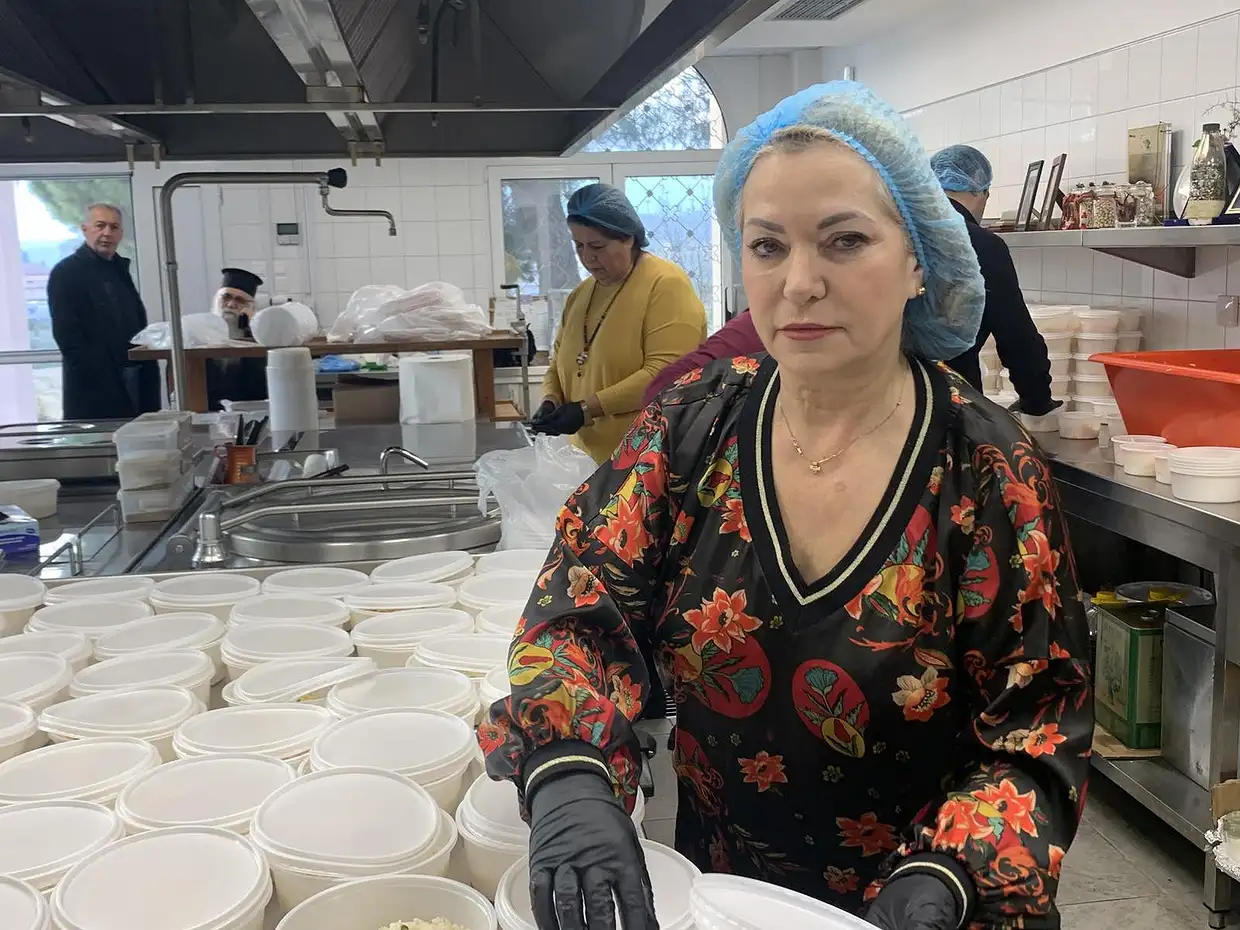 Οι Βουλευτές Πιερίας ΝΔ στο γηροκομείο: Βοήθεια στα συσσίτια Οι Βουλευτές Πιερίας ΝΔ στο γηροκομείο: Βοήθεια στα συσσίτια