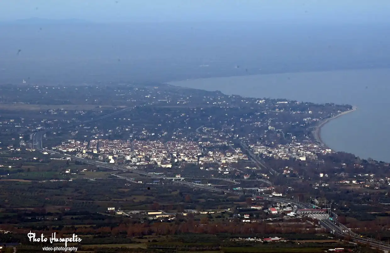 Παλαιός Παντελεήμονας: ο παραμυθένιος οικισμός της Πιερίας Παλαιός Παντελεήμονας: ο παραμυθένιος οικισμός της Πιερίας