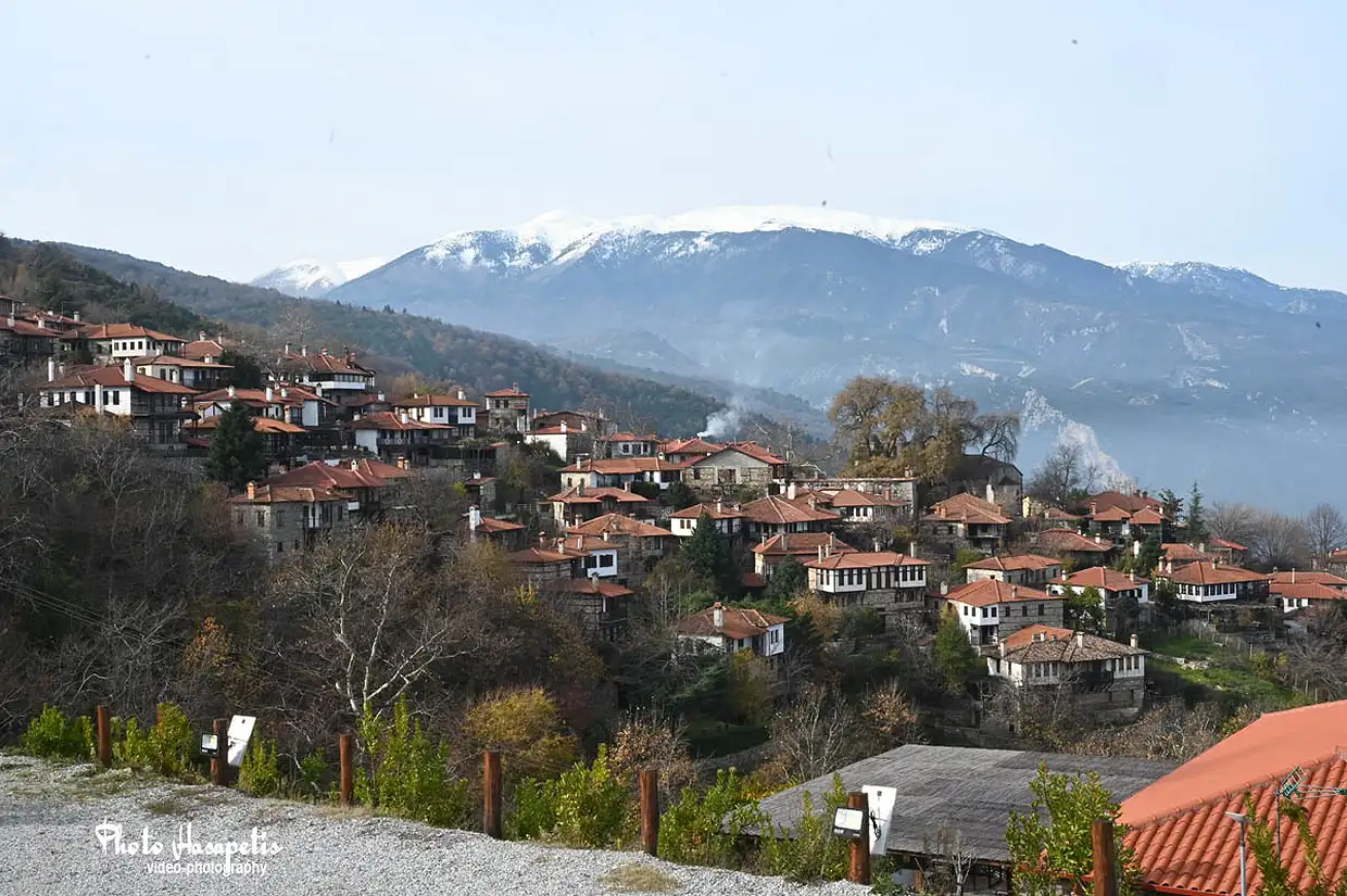 Παλαιός Παντελεήμονας: ο παραμυθένιος οικισμός της Πιερίας Παλαιός Παντελεήμονας: ο παραμυθένιος οικισμός της Πιερίας