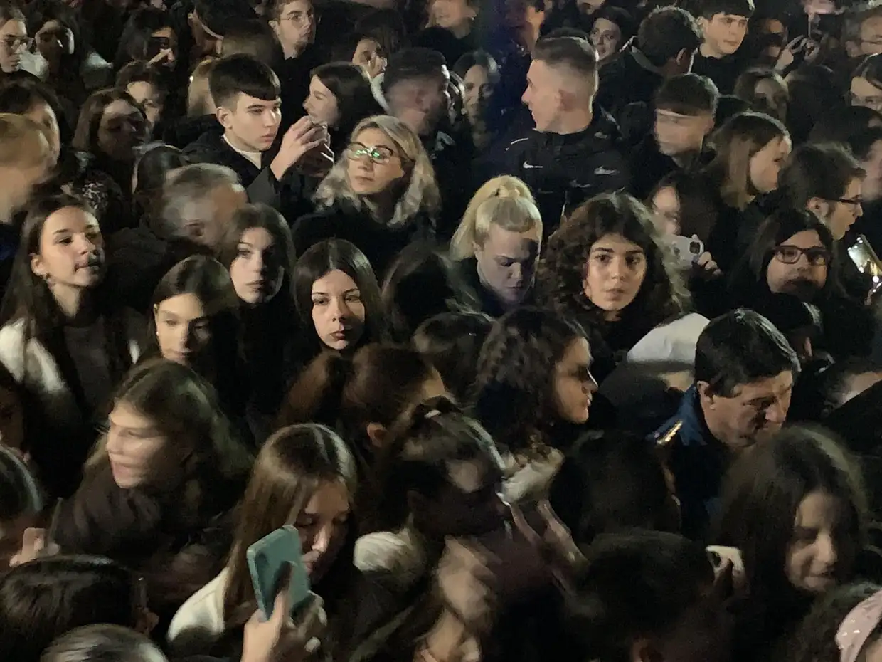 Πάρκο των Χρωμάτων: Λαμπερή έναρξη με την Κλαυδία (φωτορεπορτάζ και βίντεο) Πάρκο των Χρωμάτων: Λαμπερή έναρξη με την Κλαυδία