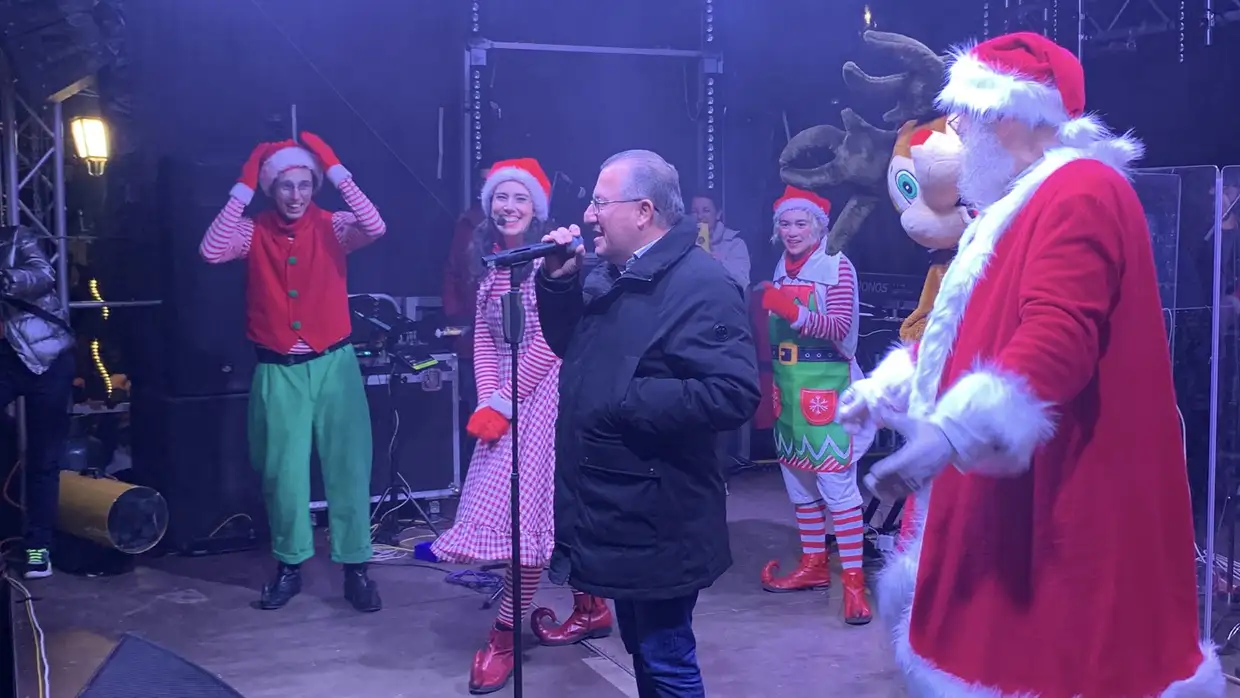 Πάρκο των Χρωμάτων: Λαμπερή έναρξη με την Κλαυδία (φωτορεπορτάζ και βίντεο) Πάρκο των Χρωμάτων: Λαμπερή έναρξη με την Κλαυδία