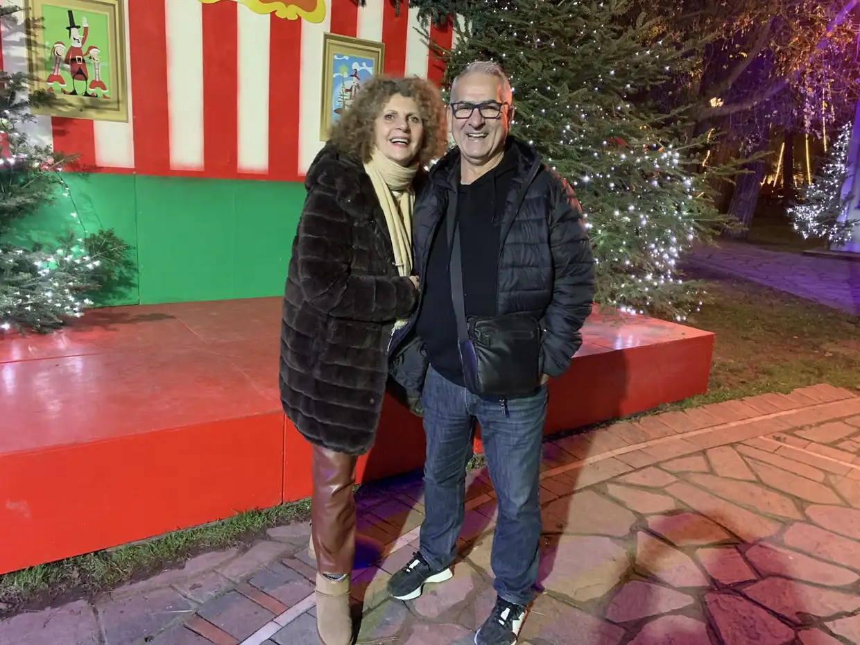 Πάρκο των Χρωμάτων: Λαμπερή έναρξη με την Κλαυδία (φωτορεπορτάζ και βίντεο) Πάρκο των Χρωμάτων: Λαμπερή έναρξη με την Κλαυδία