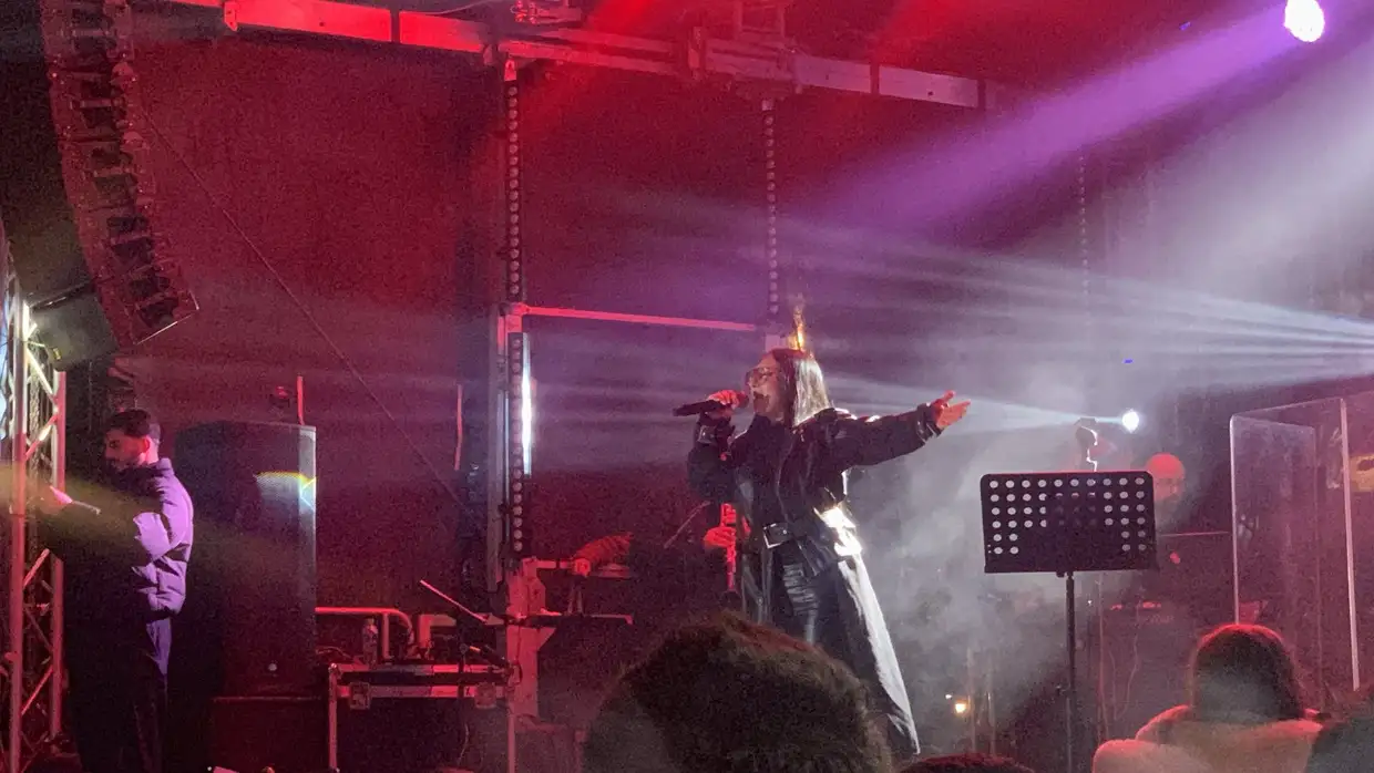 Πάρκο των Χρωμάτων: Λαμπερή έναρξη με την Κλαυδία (φωτορεπορτάζ και βίντεο) Πάρκο των Χρωμάτων: Λαμπερή έναρξη με την Κλαυδία (φωτορεπορτάζ και βίντεο)