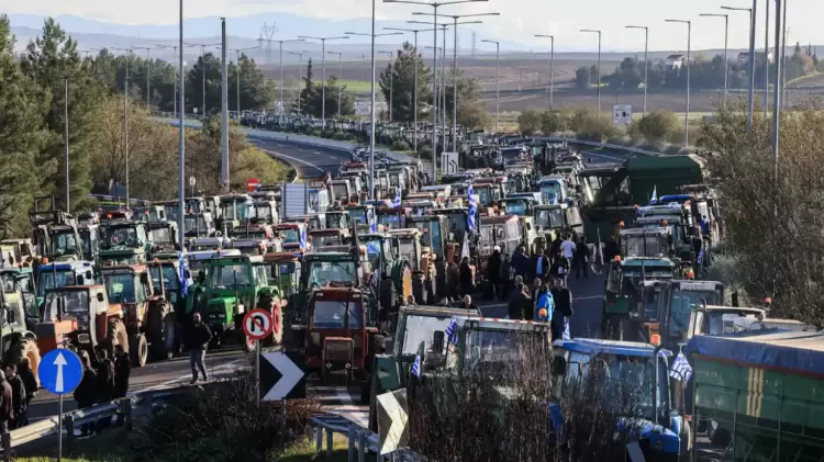 Πατάει «γκάζι» η κυβέρνηση για επιπλέον πληρωμές 1,2 δισ. στους αγρότες – Εν μέσω κινητοποιήσεων και έντασης