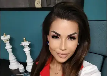 Παχυσαρκία και Υγεία του Δέρματος: Πώς επηρεάζεται το δέρμα και σύγχρονες ιατρικές μέθοδοι αντιμετώπισης Παχυσαρκία και Υγεία του Δέρματος: Πώς επηρεάζεται το δέρμα και σύγχρονες ιατρικές μέθοδοι αντιμετώπισης