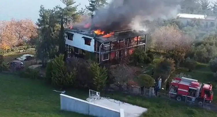 Πιερία: Φωτιά σε κατοικία στη Μεθώνη – Ολοκληρωτική καταστροφή Πιερία: Φωτιά σε κατοικία στη Μεθώνη – Ολοκληρωτική καταστροφή