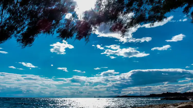 Πώς θα είναι ο καιρός σε Κατερίνη και Πιερία σήμερα Παρασκευή, 12 Δεκεμβρίου 2025: Γενικά αίθριος με λίγες νεφώσεις