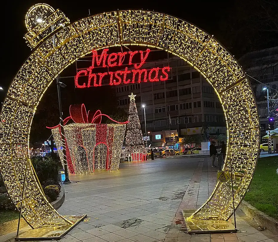 Προτείνω από σήμερα να λέμε: Καλά Χριστούγεννα!... Προτείνω από σήμερα να λέμε: Καλά Χριστούγεννα!…
