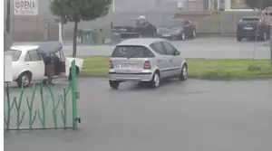 Προβλήματα με τη βροχή σε κεντρικούς δρόμους της Κατερίνης (εικόνες βίντεο)