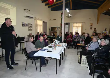 Κατερίνη: Ψυχολογία γιορτών στην τρίτη ηλικία: Εκδήλωση του Δήμου στο ΚΑΠΗ Ψυχολογία γιορτών στην τρίτη ηλικία: Εκδήλωση του Δήμου Κατερίνης στο ΚΑΠΗ