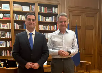 Συνάντηση του Σπύρου Κουλκουδίνα με τον Πρωθυπουργό στο Μέγαρο Μαξίμου Συνάντηση του Σπύρου Κουλκουδίνα με τον Πρωθυπουργό στο Μέγαρο Μαξίμου