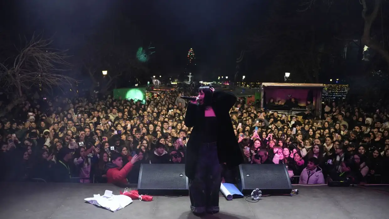 Το αδιαχώρητο στο Πάρκο των Χρωμάτων – Χιλιάδες θεατές σε τριήμερο Pop και παράδοσης