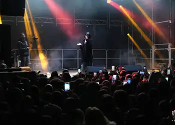 Το αδιαχώρητο στο Πάρκο των Χρωμάτων – Χιλιάδες θεατές σε τριήμερο pop και παράδοσης Το αδιαχώρητο στο Πάρκο των Χρωμάτων – Χιλιάδες θεατές σε τριήμερο Pop και παράδοσης