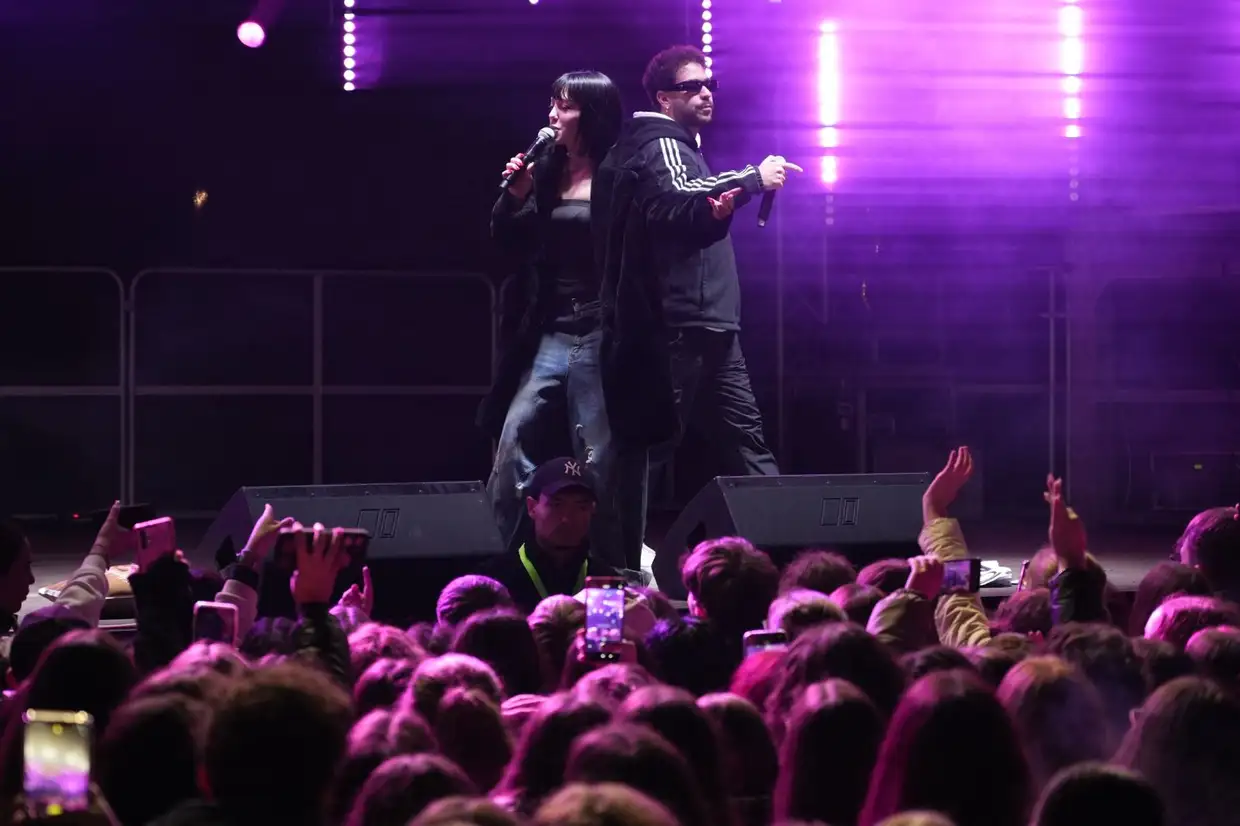 Το αδιαχώρητο στο Πάρκο των Χρωμάτων – Χιλιάδες θεατές σε τριήμερο Pop και παράδοσης