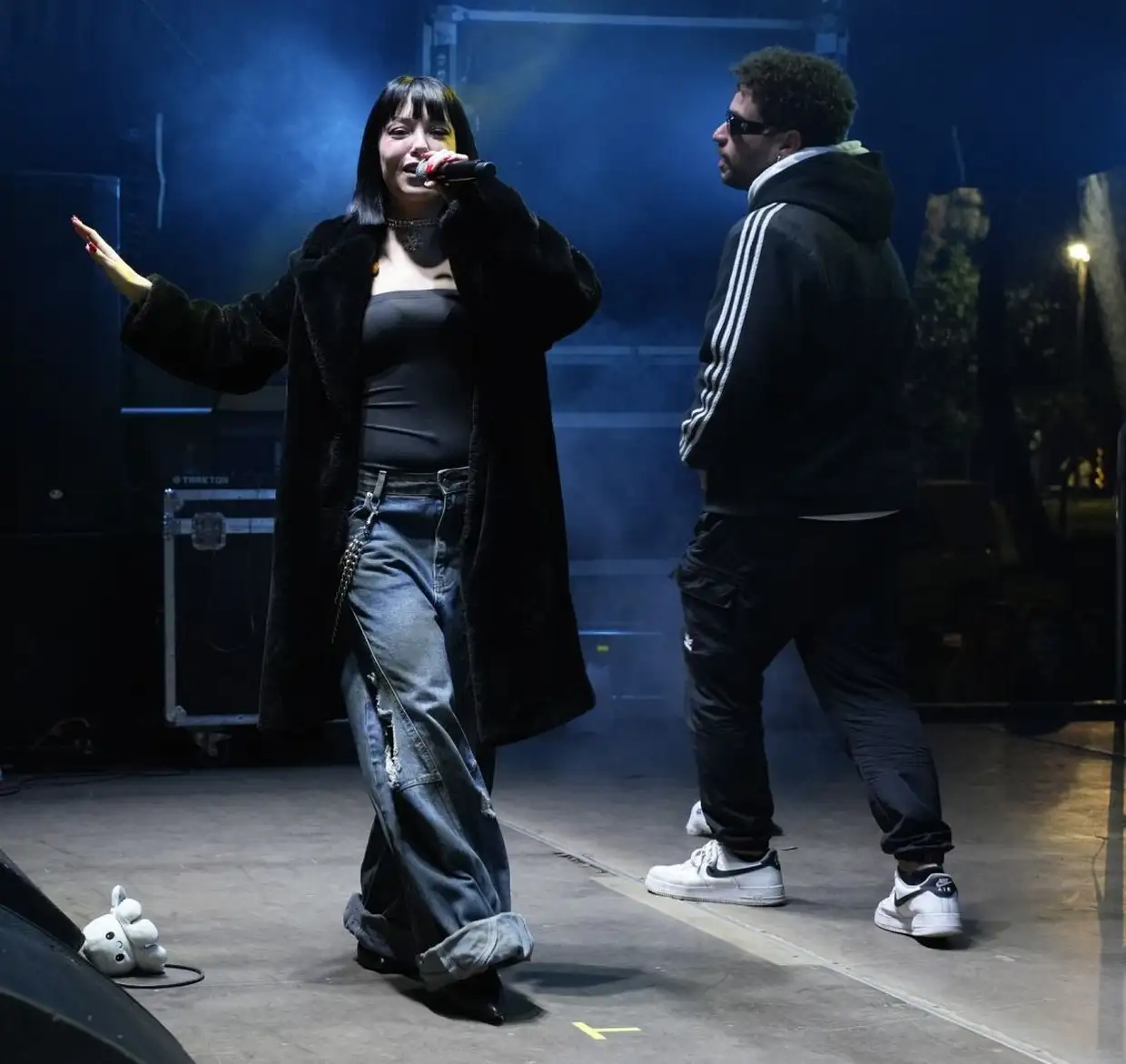 Το αδιαχώρητο στο Πάρκο των Χρωμάτων – Χιλιάδες θεατές σε τριήμερο Pop και παράδοσης