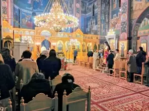 Η Ακολουθία της Τριθέκτης για την Εορτή των Χριστουγέννων στην Ιερά Μητρόπολη Κίτρους, ως επίλογος των «Αικατερινείων 2025» Η Ακολουθία της Τριθέκτης για την Εορτή των Χριστουγέννων στην Ιερά Μητρόπολη Κίτρους, ως επίλογος των «Αικατερινείων 2025»